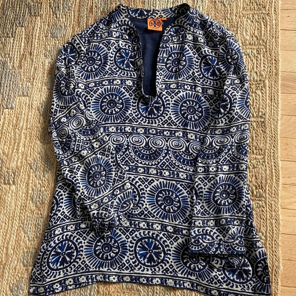 Tory Burch Tunic.  Body is lined, sleeves are not.